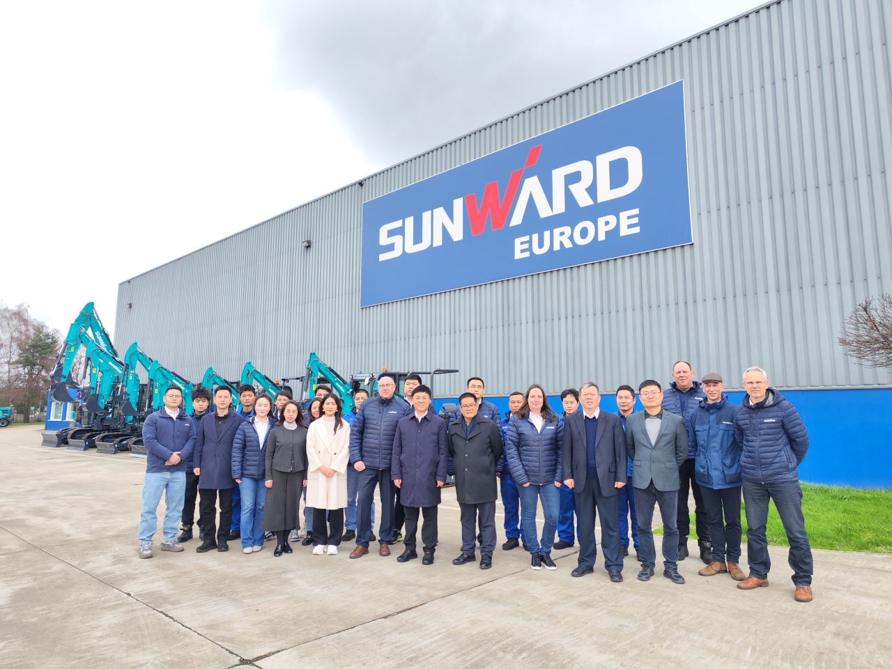 广州工控党委书记、董事长景广军率队赴米兰网址智能欧洲子公司考察