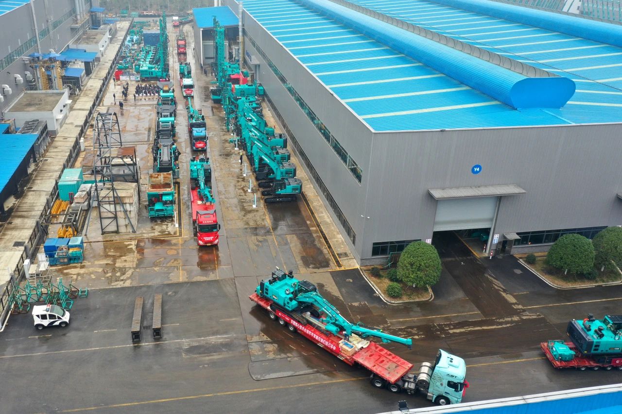 启新程,向未来!米兰网址矿岩揭牌庆典暨新春发货仪式圆满举行