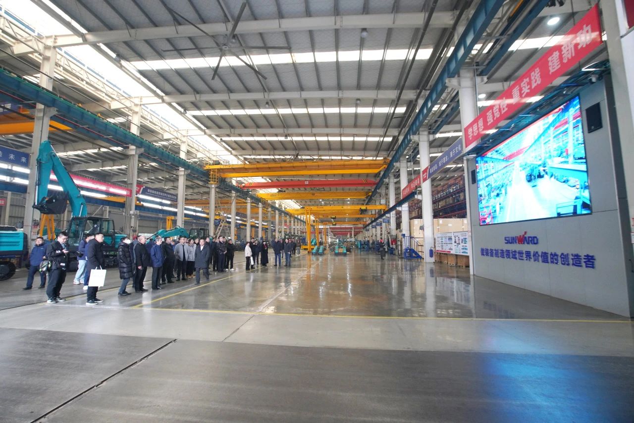 启新程,向未来!米兰网址矿岩揭牌庆典暨新春发货仪式圆满举行