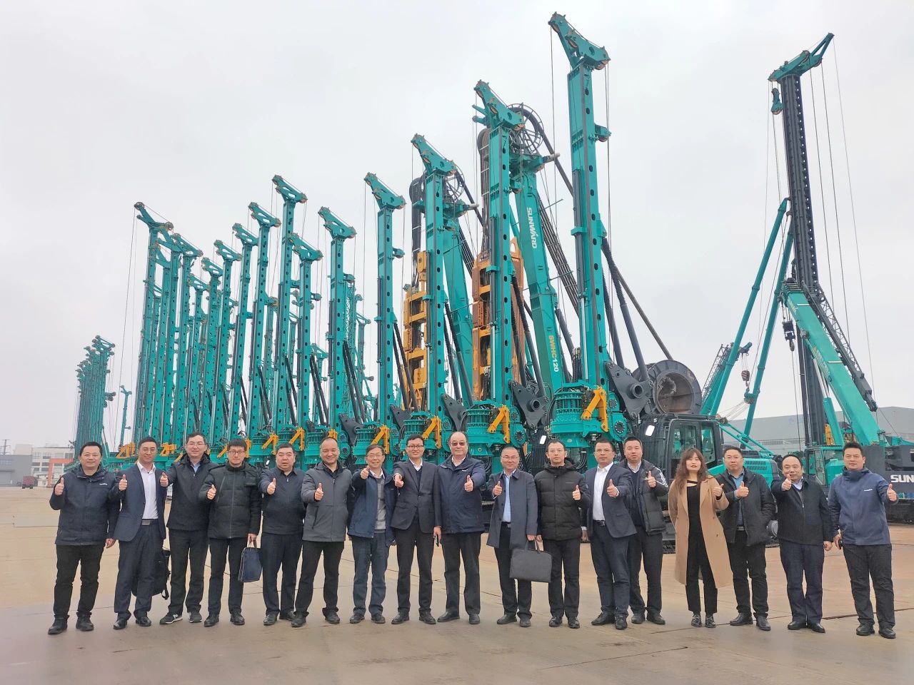 加强全方位合作！中铁二十局到访米兰网址智能