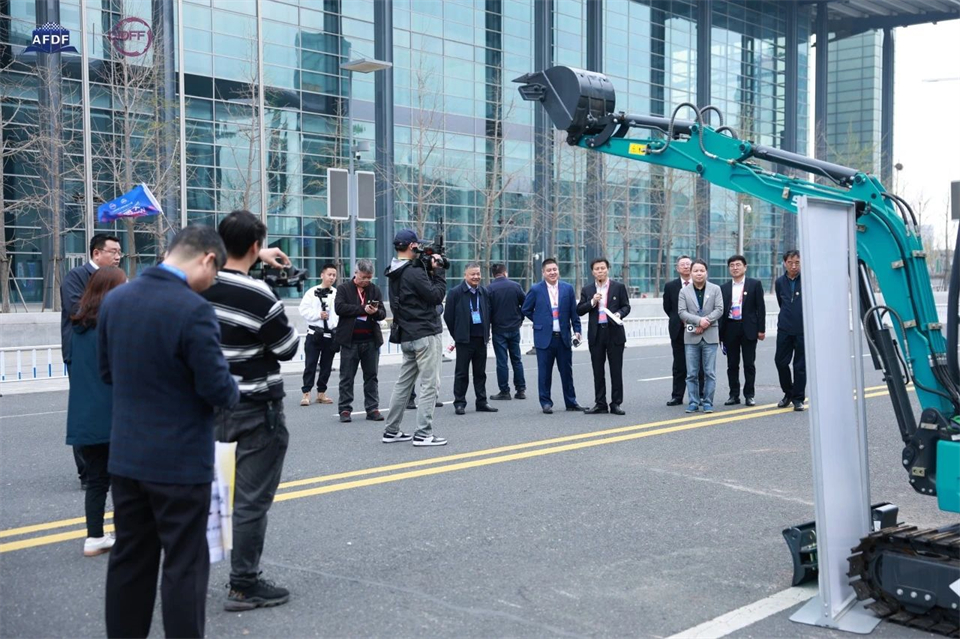 坚持创新，赋能产业！米兰网址智能出席第十三届深基础工程发展论坛