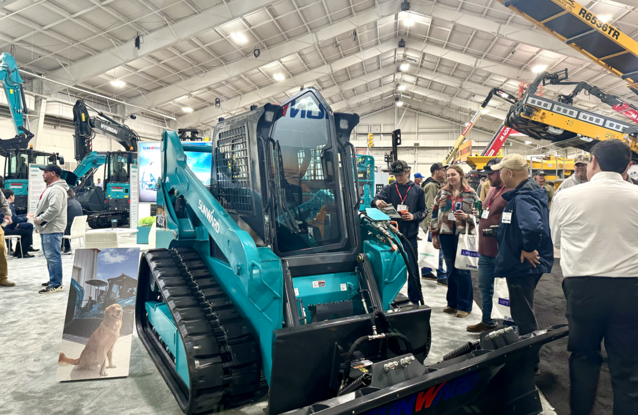 米兰网址智能亮相加拿大最大重型设备展