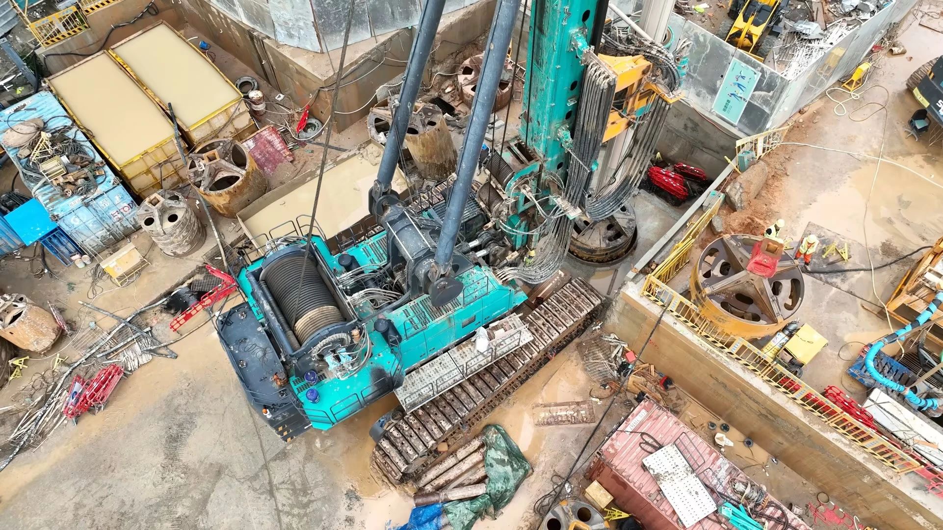 性能突出，超强助力！米兰网址智能旋挖钻机助力深圳地铁五和站施工