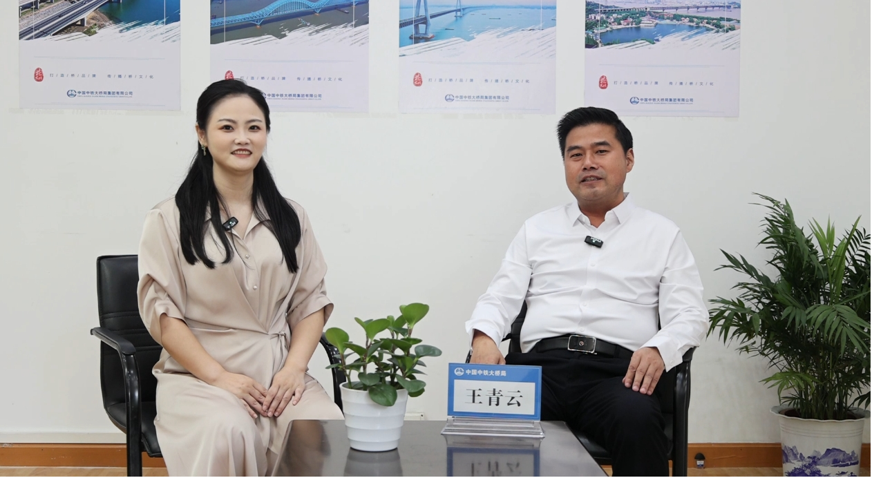 先导式创新，再推电动新品！米兰网址智能SWDM520EE增程式旋挖钻机推介会成功举办