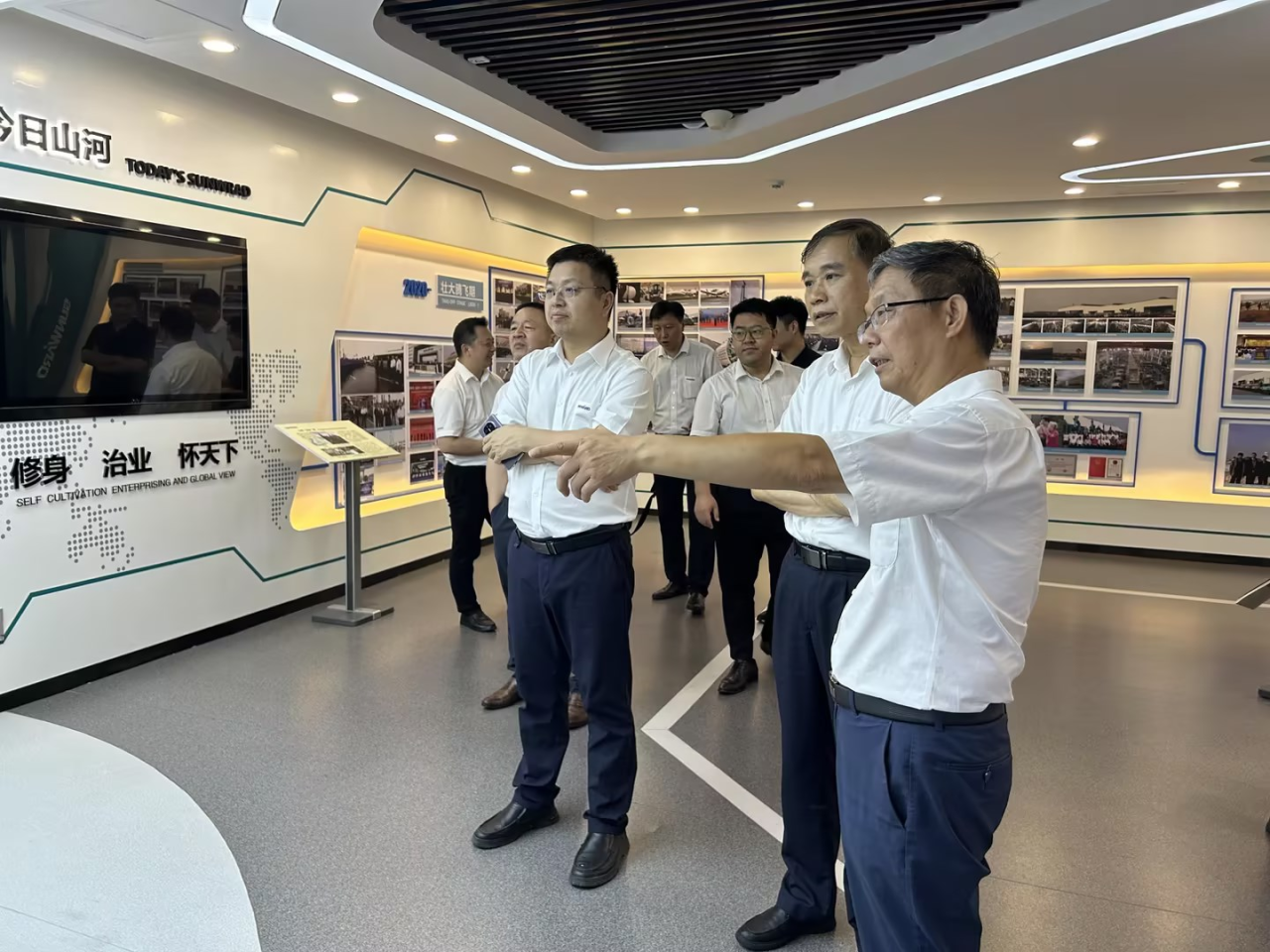 深化交流合作！广州港李明忠副总经理率队莅临米兰网址智能考察交流！