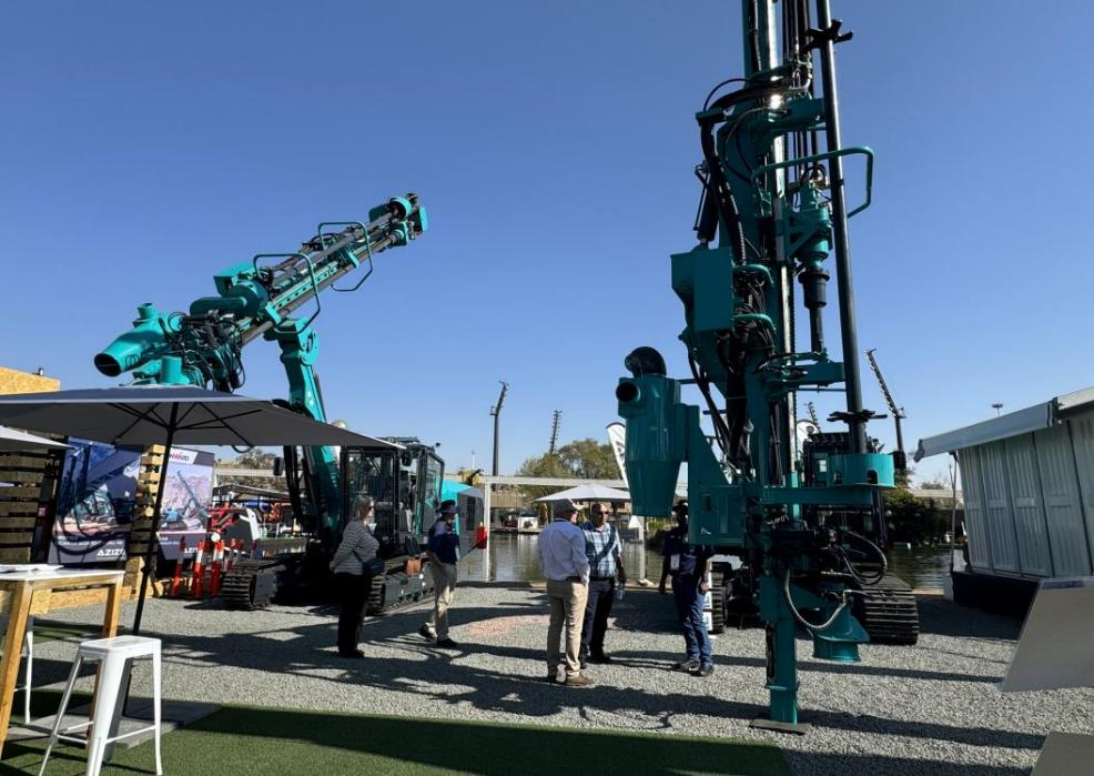 跨越山海，重器远航！米兰网址智能亮相南非最大矿业展会