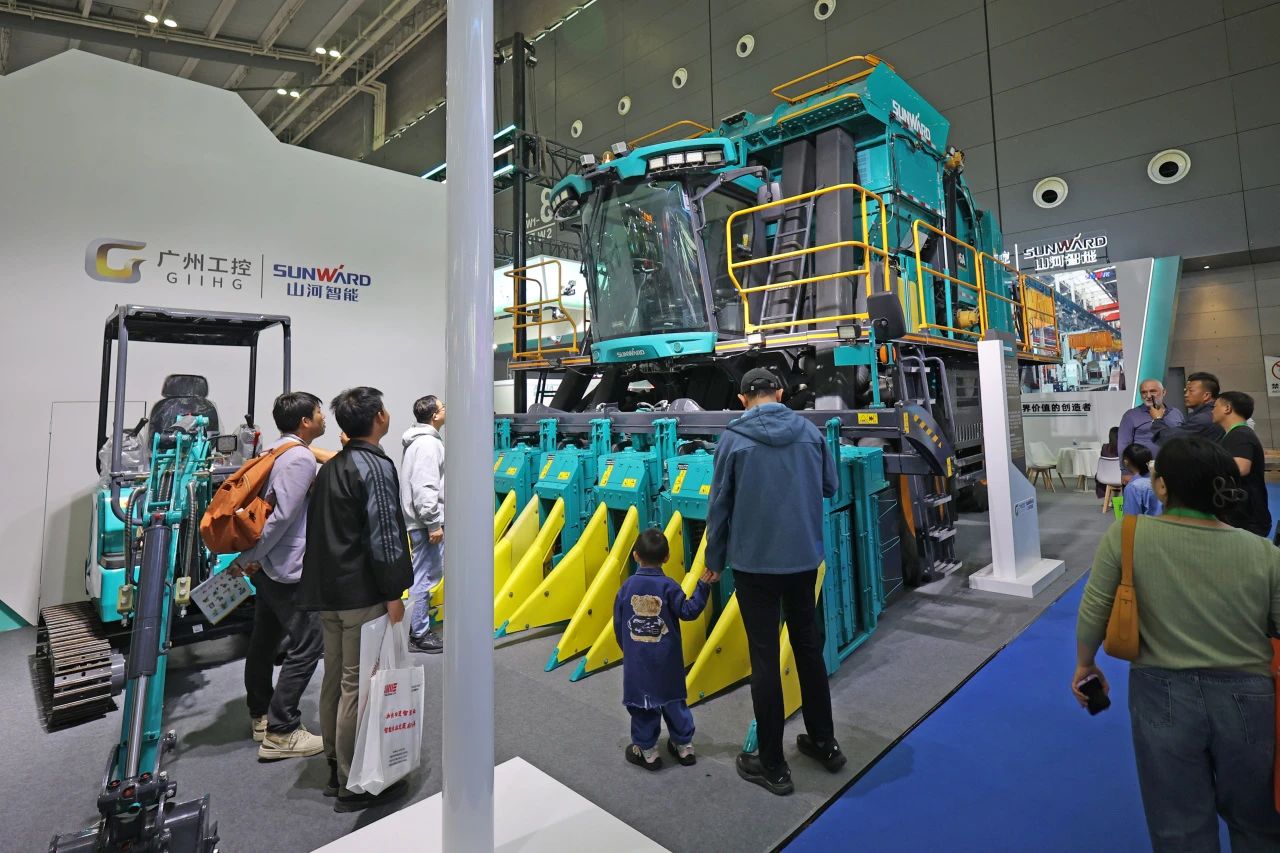 聚焦智能化、无人化！米兰网址智能携多款产品亮相2024中国国际农业机械展