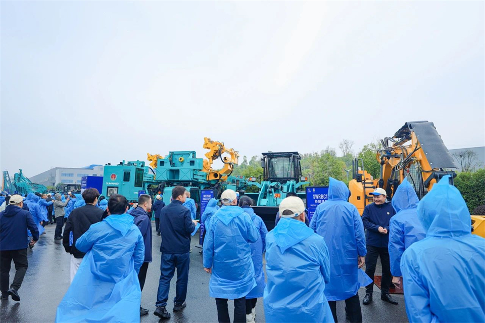 创新引领价值，理想成就未来！米兰网址智能25周年庆典暨全球客户节隆重举办