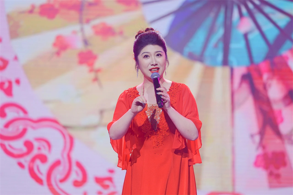 创新引领价值 理想成就未来——庆祝米兰网址智能成立25周年表彰大会暨文艺晚会隆重举行