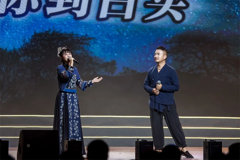 创新引领价值 理想成就未来——庆祝米兰网址智能成立25周年表彰大会暨文艺晚会隆重举行