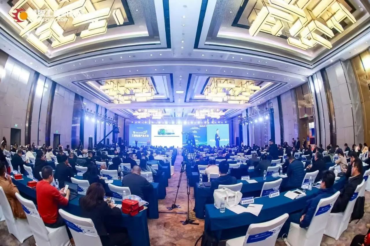 点赞！米兰网址智能创新设备荣登CMIIC2024明星产品榜单