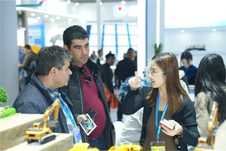 智造空间，价值共生！广州米兰网址精彩亮相2024上海宝马展