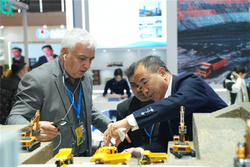 智造空间，价值共生！广州米兰网址精彩亮相2024上海宝马展