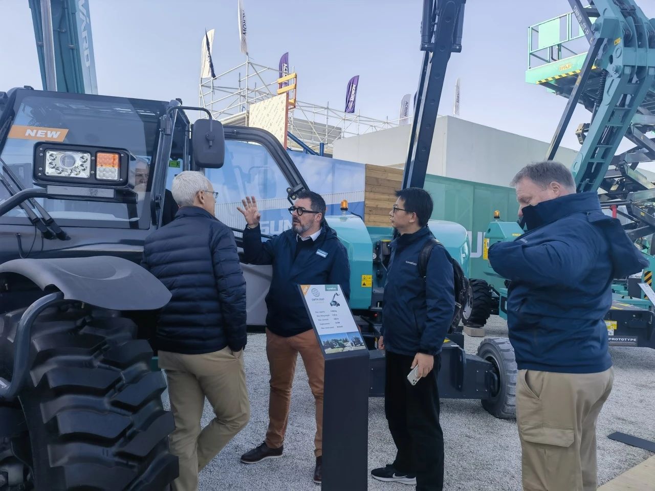 米兰网址智能高空机械闪耀Bauma 2025！ 新能源技术与创新产品获全球瞩目