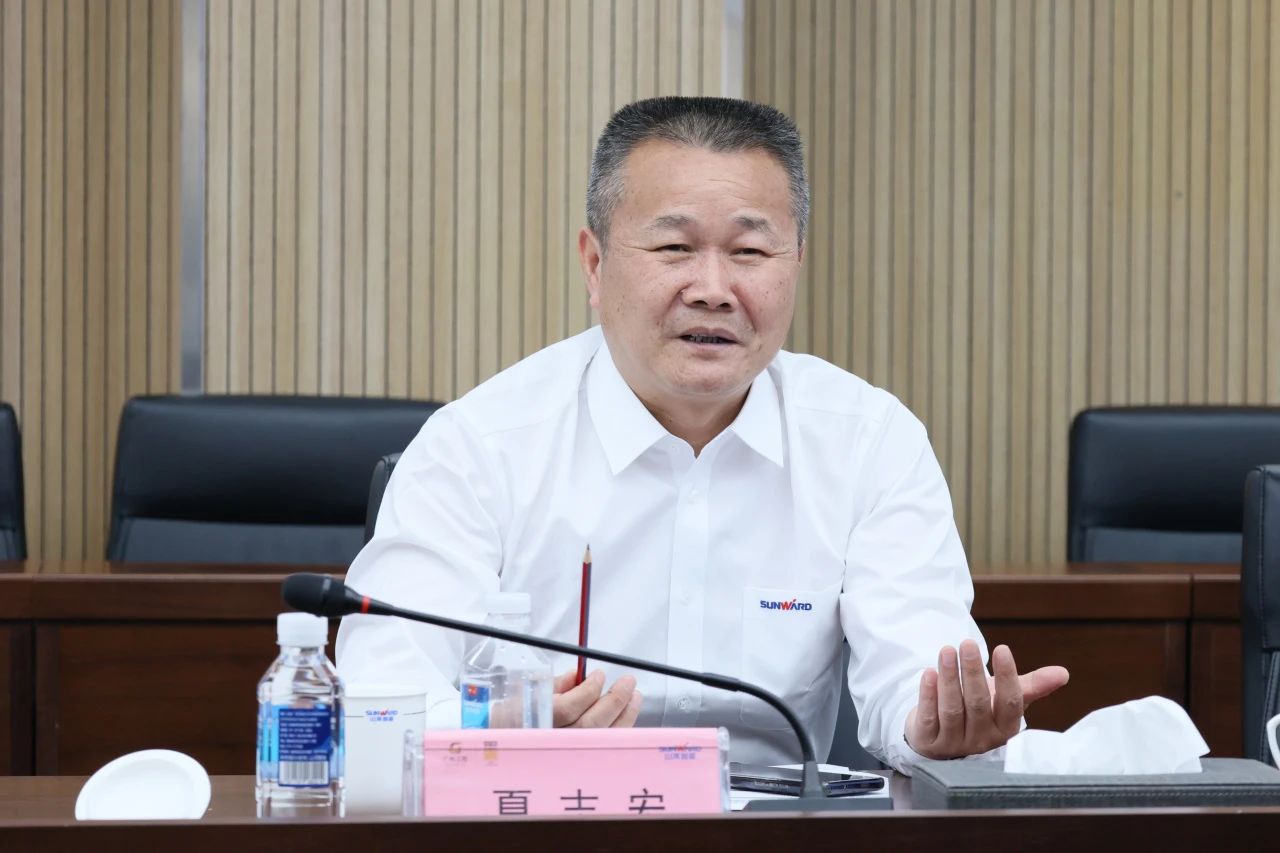 共促中国制造扬帆海外!中国出口信用保险公司到访米兰网址智能