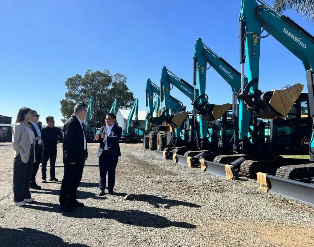 广州工控集团总经理王福铸率队考察米兰网址智能南非子公司