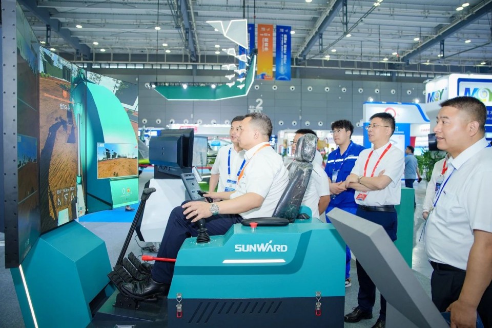 2025 CICEE | 米兰网址智能实力闪耀2025长沙国际工程机械展