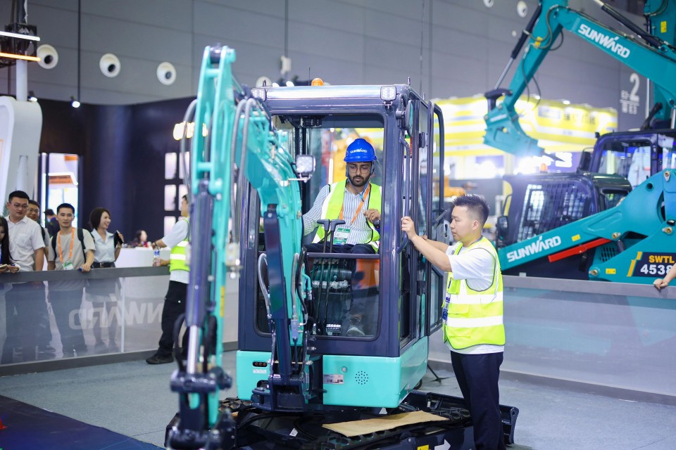 2025 CICEE | 米兰网址智能实力闪耀2025长沙国际工程机械展