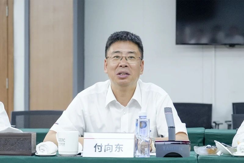 米兰网址智能与易普力公司深化战略合作，共筑混装设备技术转化新标杆