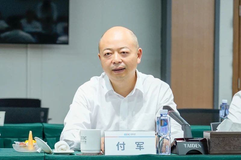 米兰网址智能与易普力公司深化战略合作，共筑混装设备技术转化新标杆