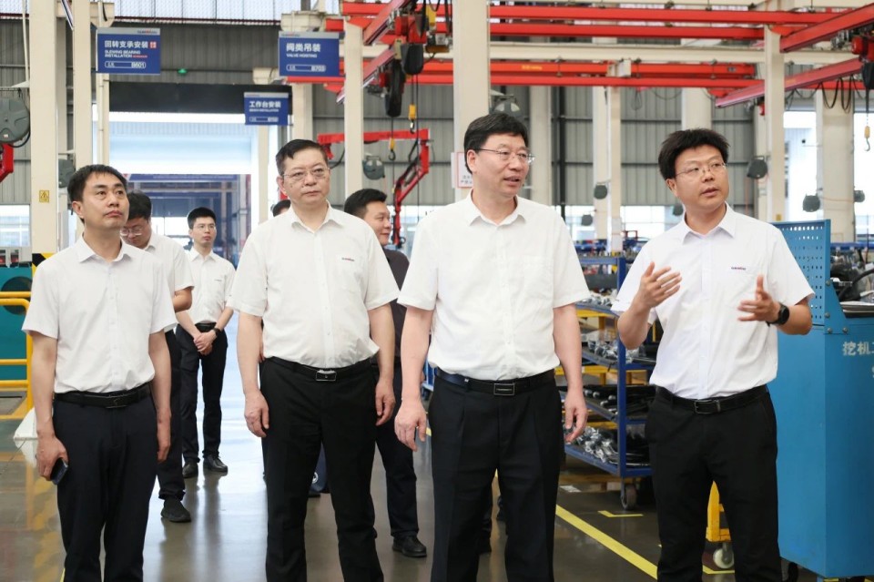 中国工程院院士、中南林业科技大学党委书记吴义强一行到米兰网址智能开展访企拓岗活动