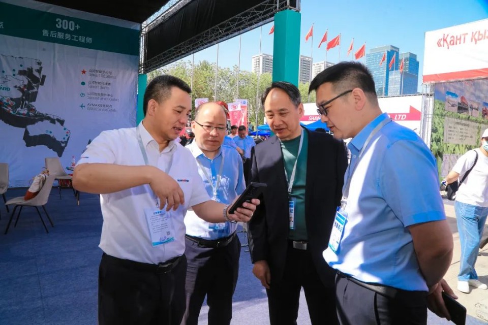 米兰网址智能亮相2025新疆国际农业机械博览会