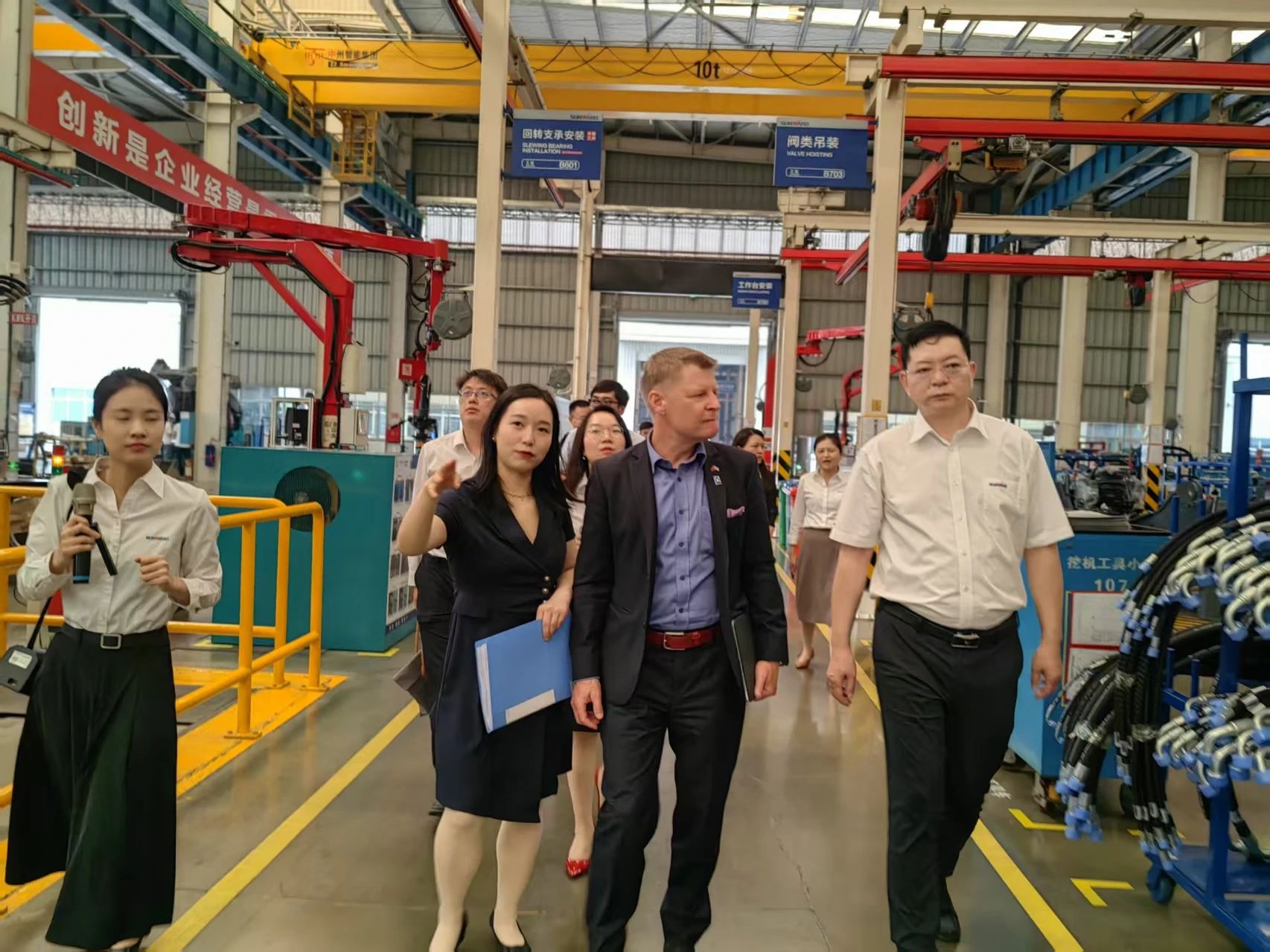 芬兰驻华大使馆商务参赞到访米兰网址智能