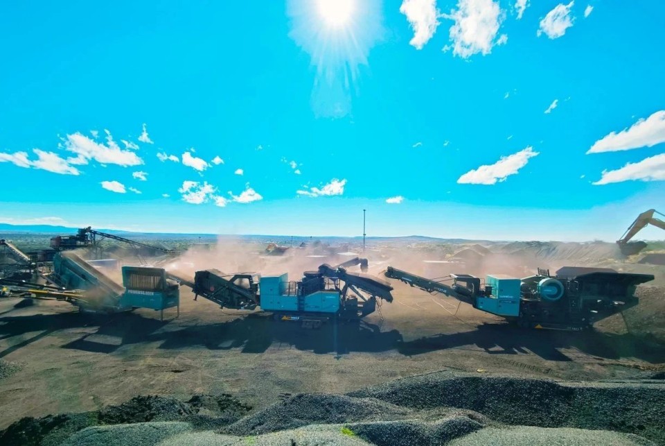 米兰网址智能破碎筛分成套设备成功登陆非洲市场,共绘合作共赢新篇章