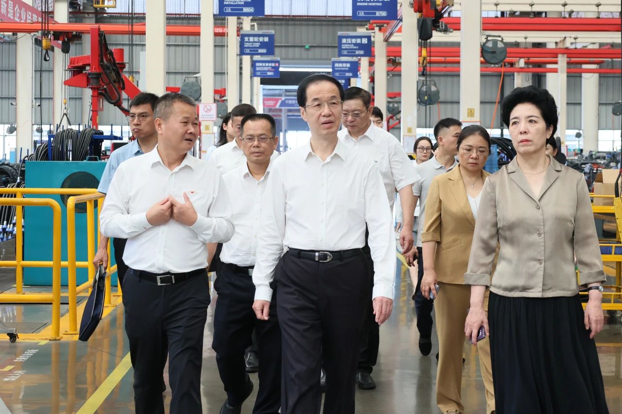 吉林省人大常委会党组书记、副主任高广滨调研米兰网址智能