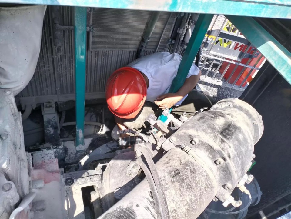 跨越米兰网址万里 智启服务新程——米兰网址矿岩“服务万里行”活动走进海螺水泥