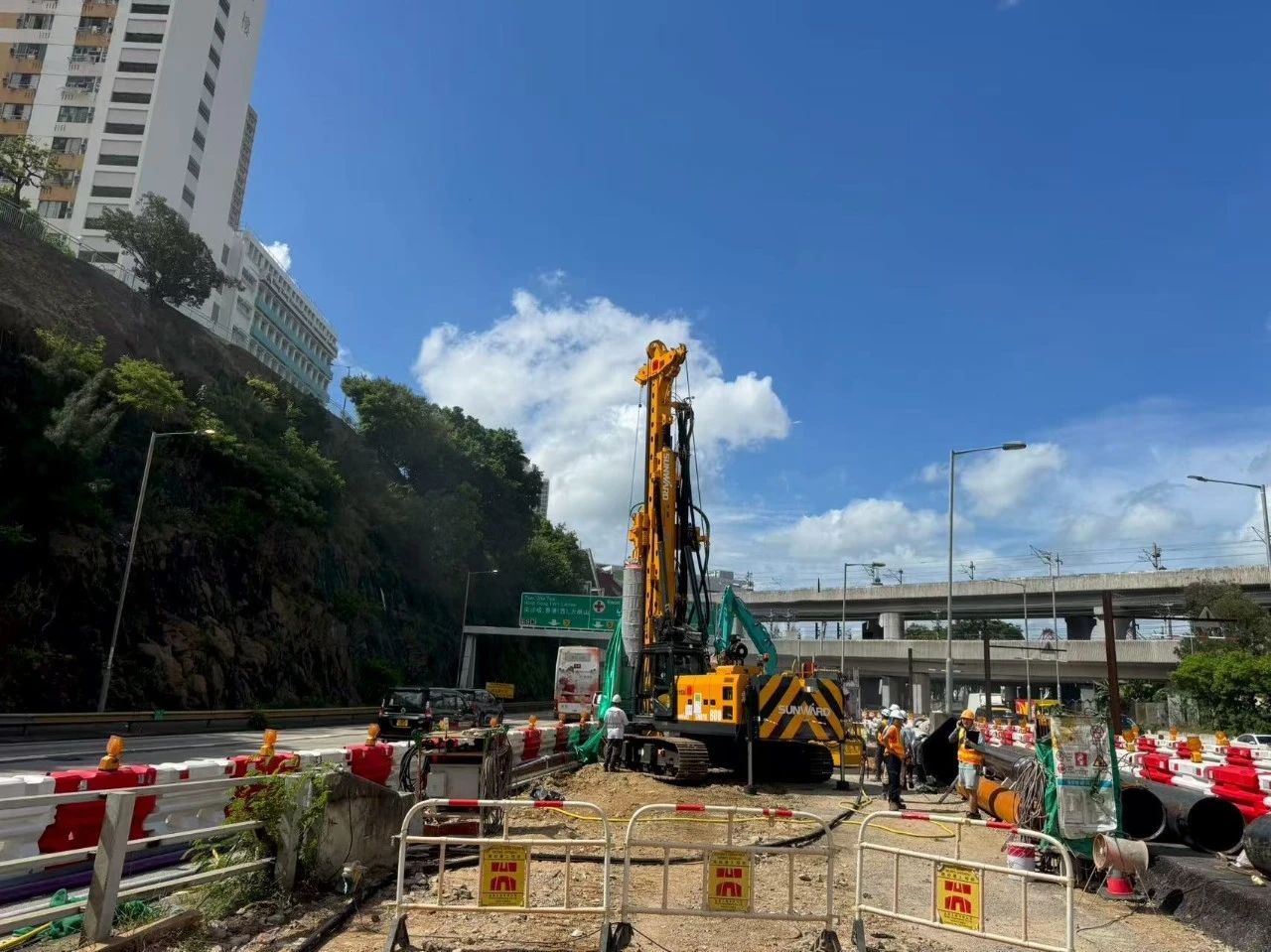 硬核首秀！米兰网址智能SWDTH800大直径潜孔锤钻机进击香港市场