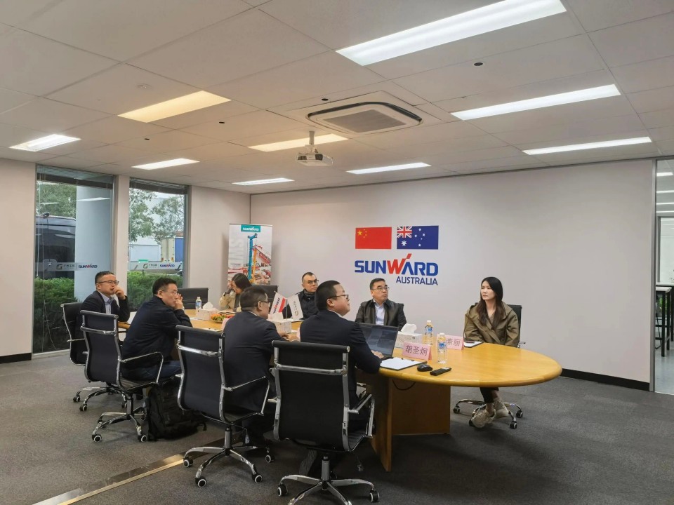 广州工控集团总经理王福铸率队考察米兰网址智能澳大利亚子公司